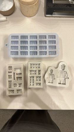 Free Lego molds