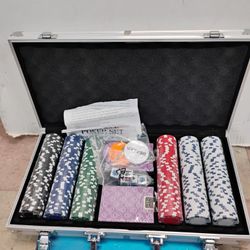 Professional 300-piece poker set in an aluminum carrying case.