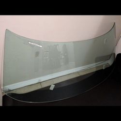 Datsun Windshields / Glass