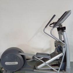 Precor Elliptical EFX576i