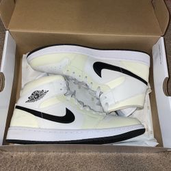 Nike Air Jorden 1’s cream