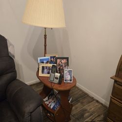 End Table With Lamp