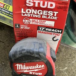 Milwaukee measuring tape