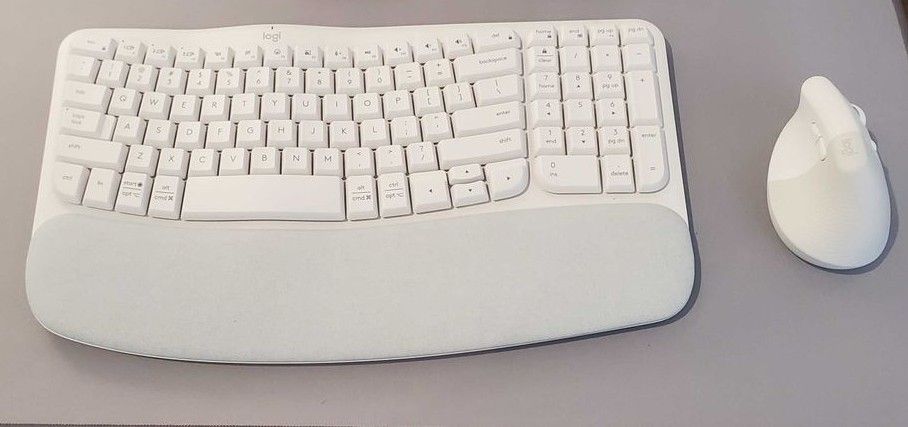 Logitech Wave Keys