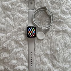 Apple Watch SE (40MM)