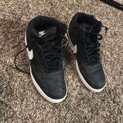 Nike Shoes 25 Dollars