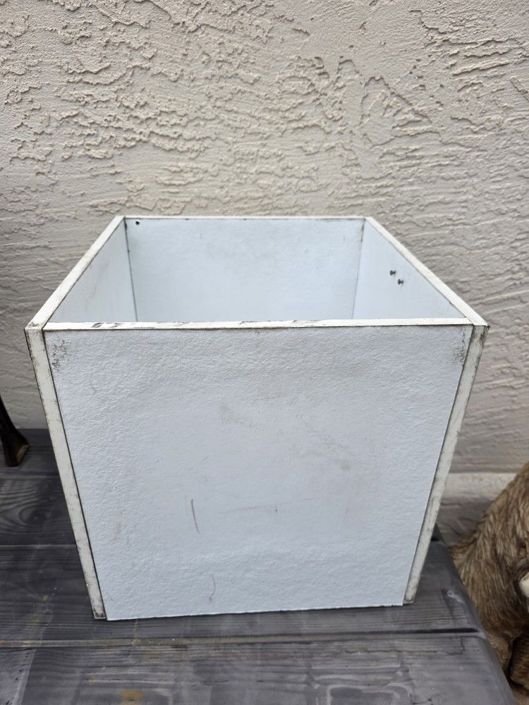 White Box 14 X 14 X 14