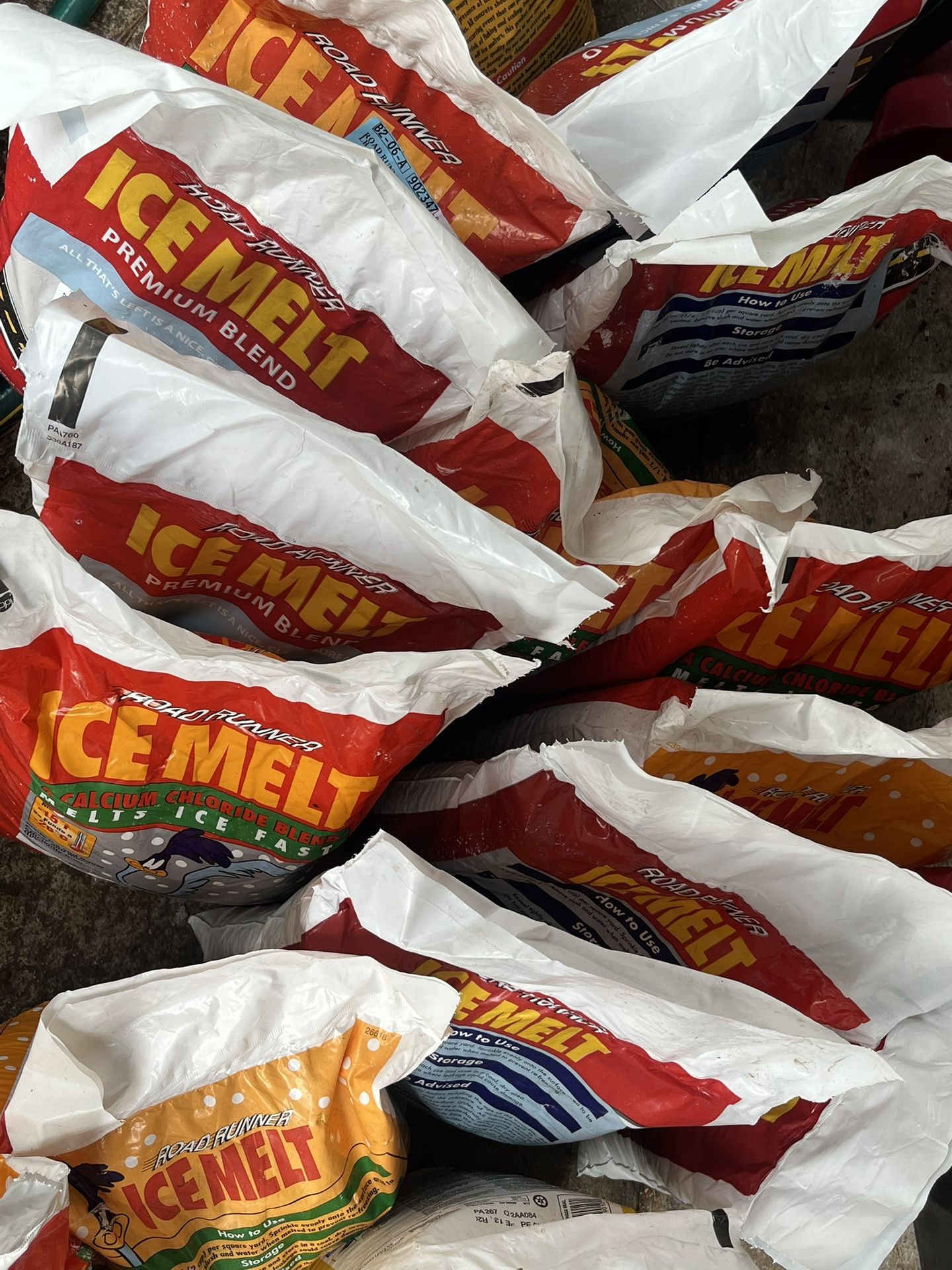 Ice 🧊 Melt Jugs And Bags 4 Dollars Each