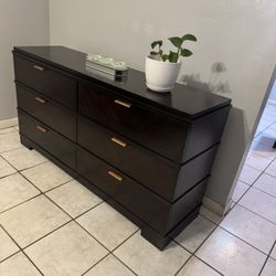 Dresser /free Delivery 
