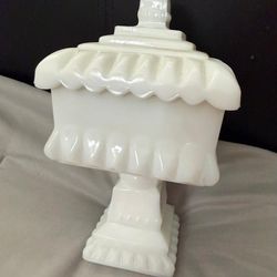 COFRE ANTIGUO DE PORCELANA LECHE A RELIEVE COM TAPA