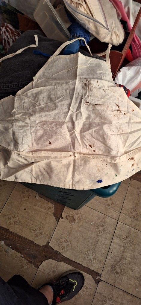 Kids Aprons. All 9 For $5 Used