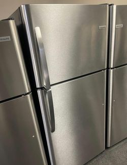 Frigidaire Top Mount Refrigerator Stainless Steel
