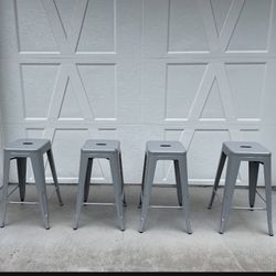 26 Inch Bar Stools - Sturdy And Good Condition 