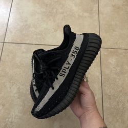 Yeezy Boost 350 Oreo
