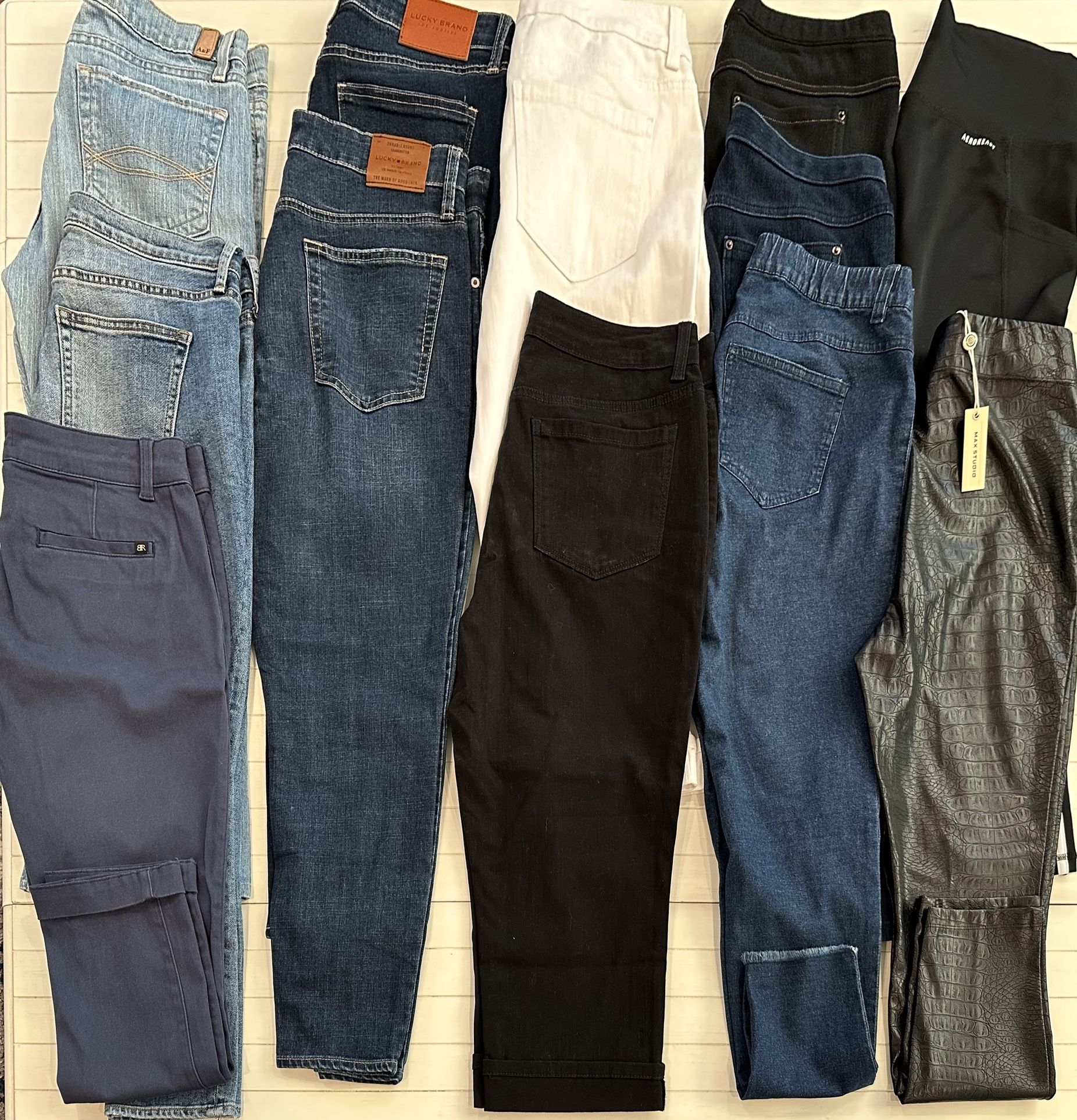 Women’s Bundle Jeans, Leggings, New Faux Leather Leggings, Capris, Chinos Sz(8) Lot(12)