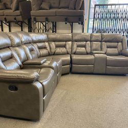 New Gray Power Recliner Sectional Couch / Free Delivery 