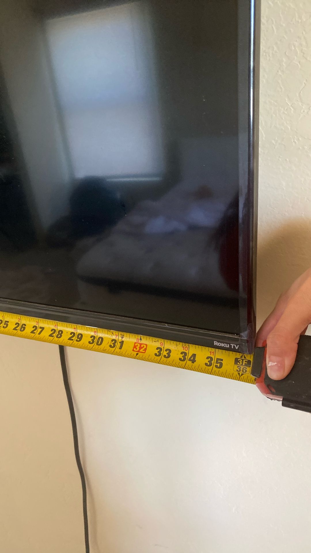 36 Inch Roku Smart TV