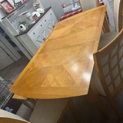 Wood Table with 4 chairs