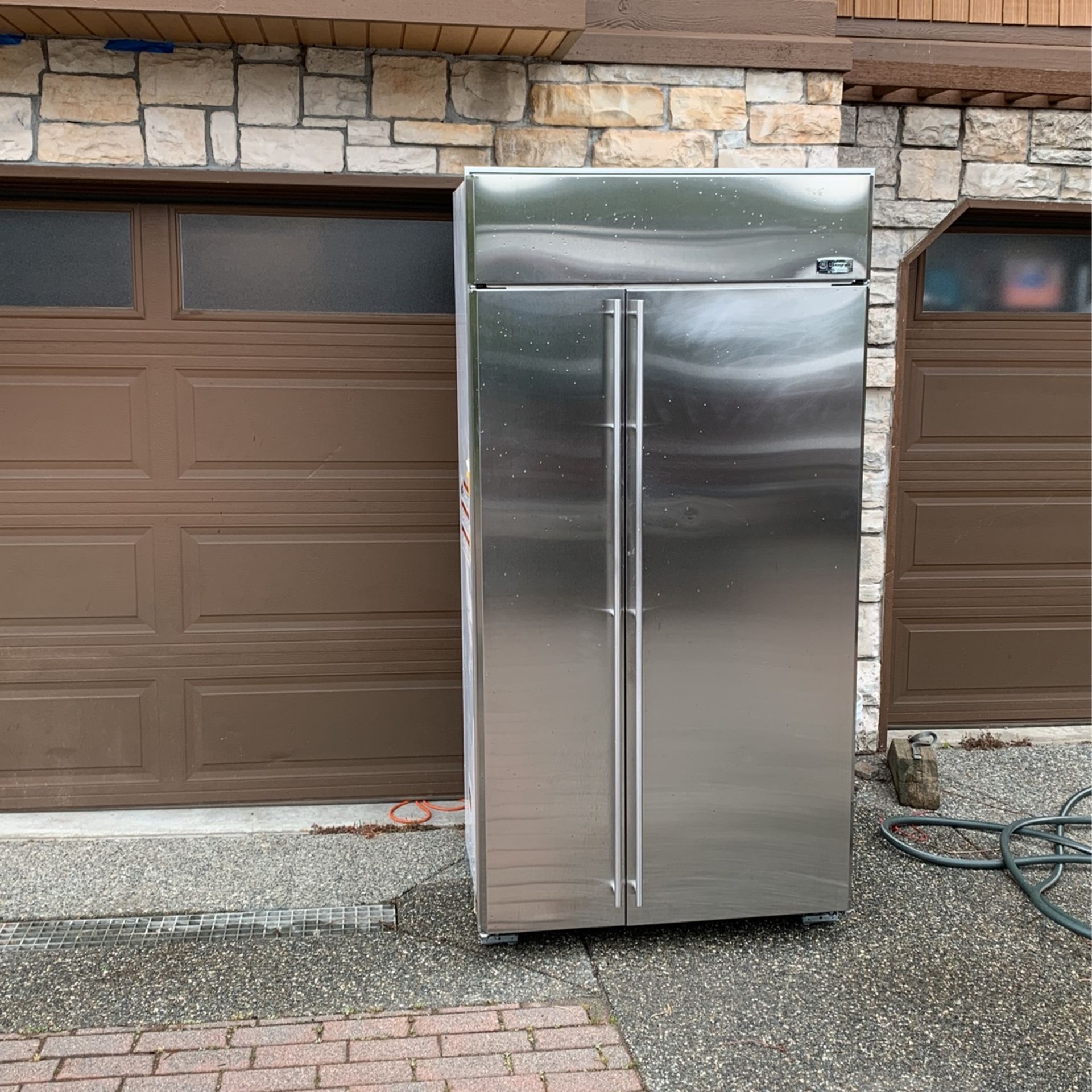 42” Built In GE Monogram Refrigerator for Sale in Woodway, WA OfferUp