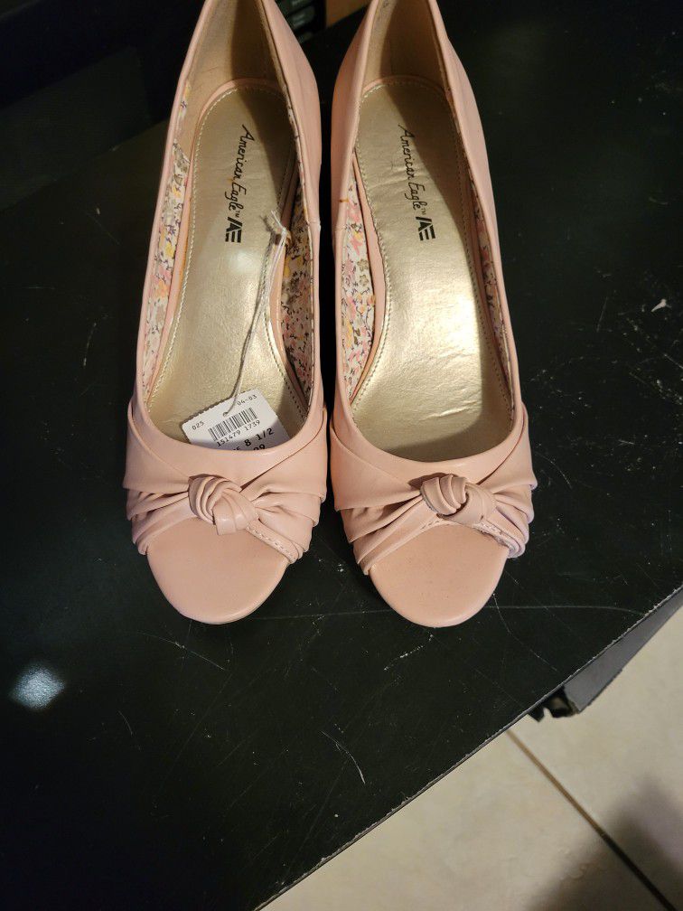 Light Pink Heel Shoes