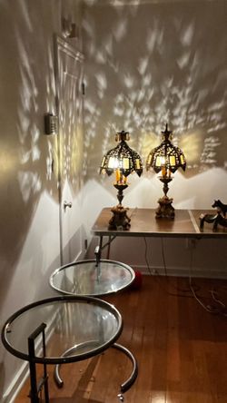 Elegant Vinatage Loevsky & Loevsky (L&L WMC) Hollywood Regency style lamps