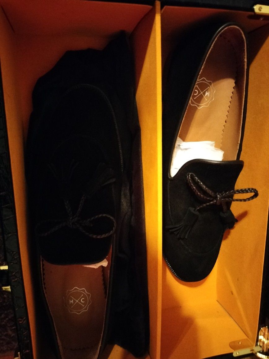 Suede Upper Hard Bottom Shoes In Nice Black Case- size 8 M