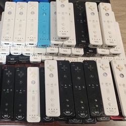 Nintendo Wii Controllers 