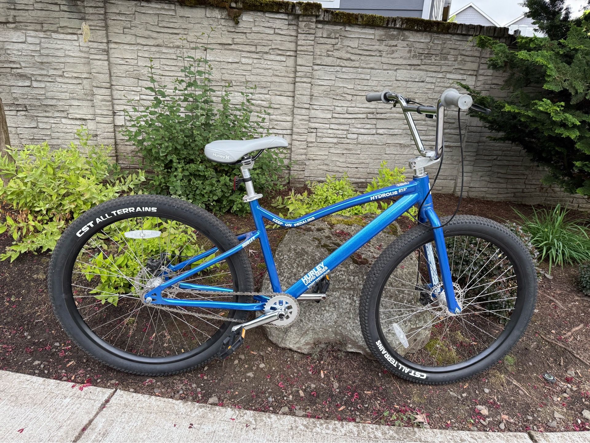 Hurley Hydrous 27.5 BMX Style Bike