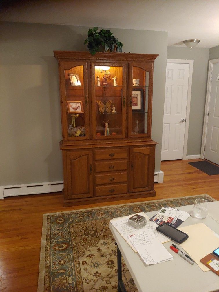 China Cabinet Oak