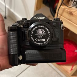 Canon Ae-1 With battery Extender +28mm 2.8 SLR