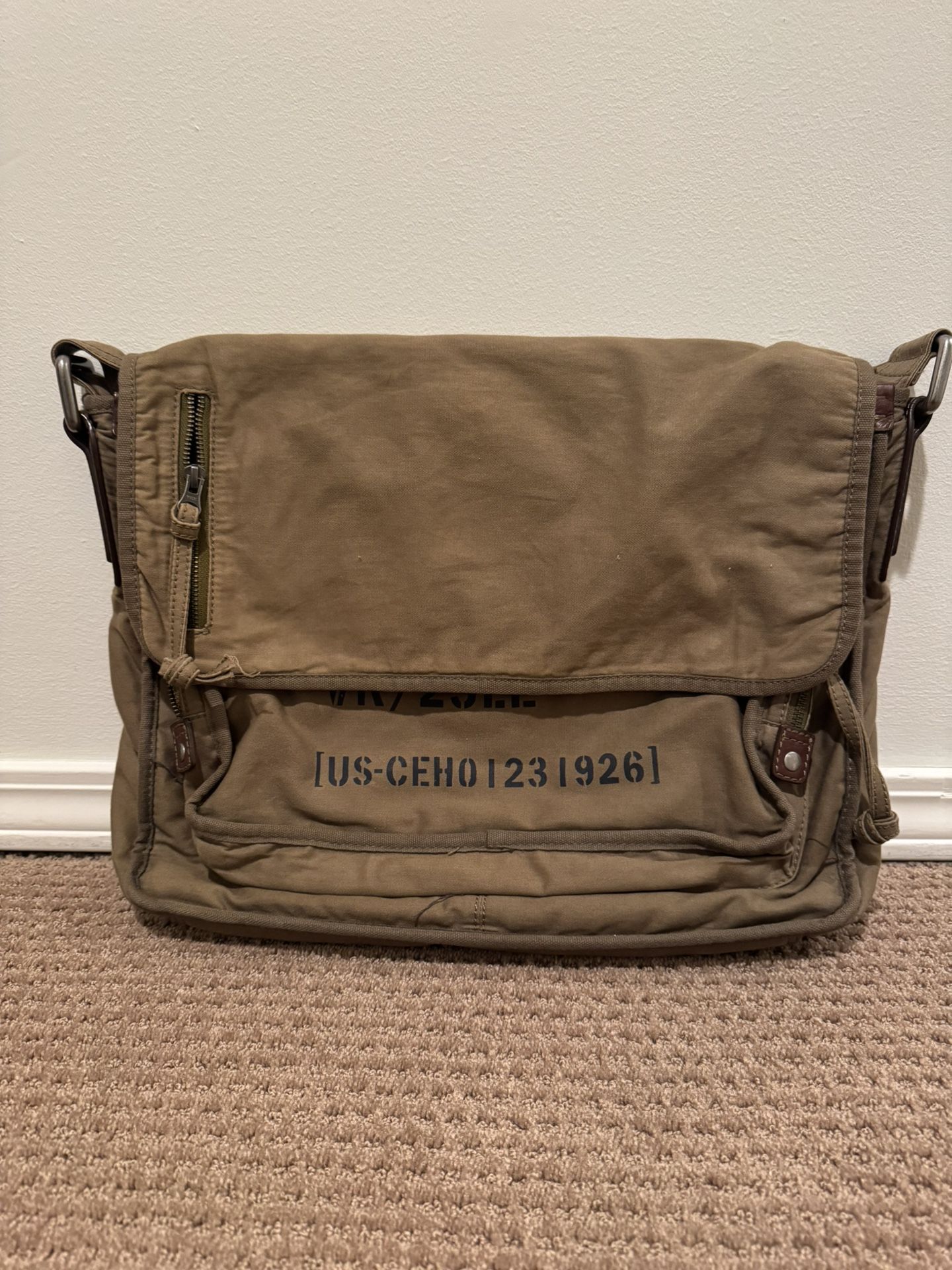 Fossil army-style crossbody bag