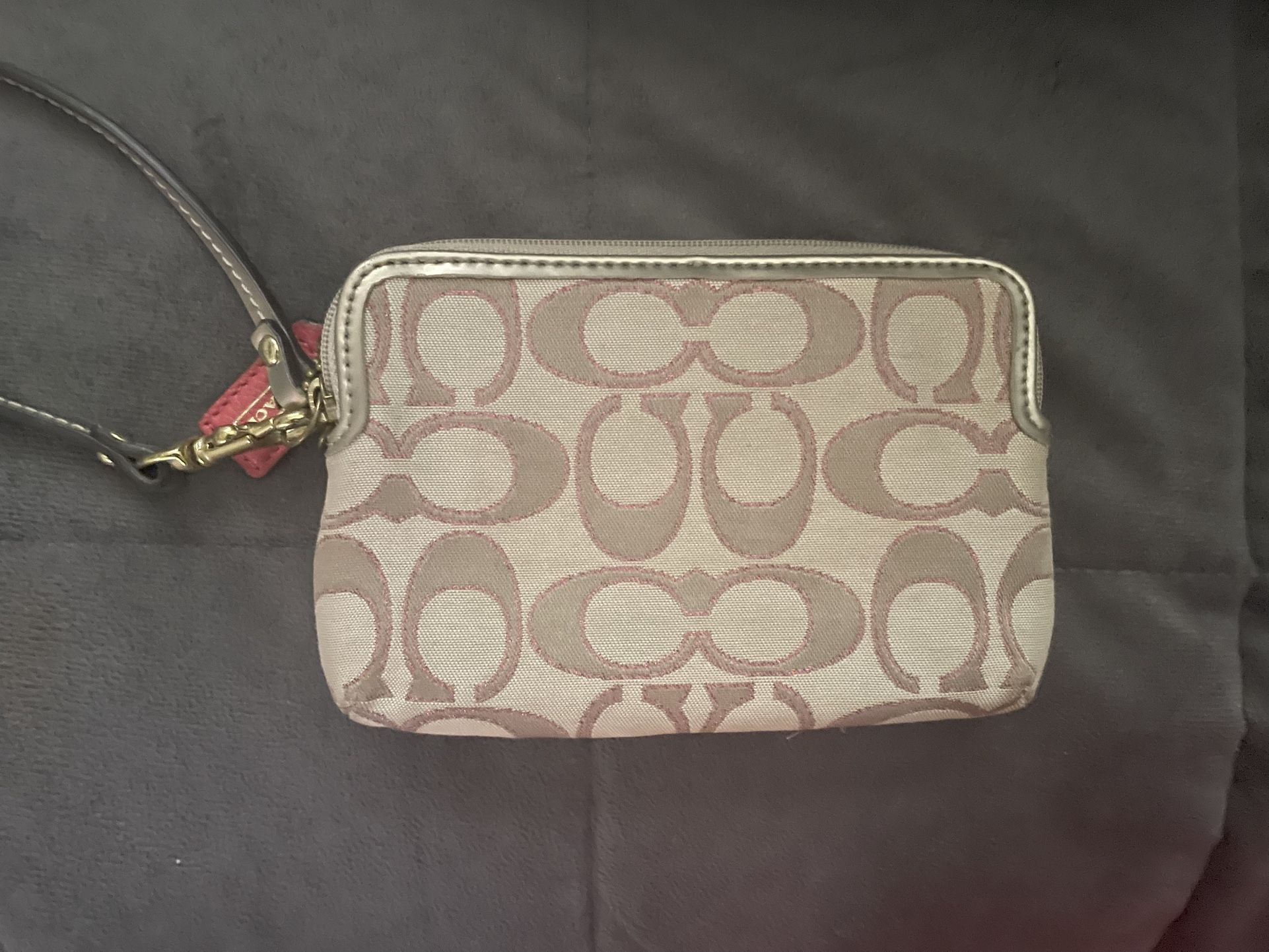 COACH zipper Pouch