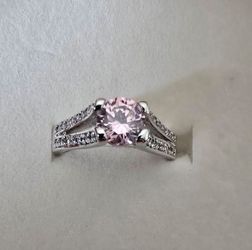 Ring with pink stone Size 9