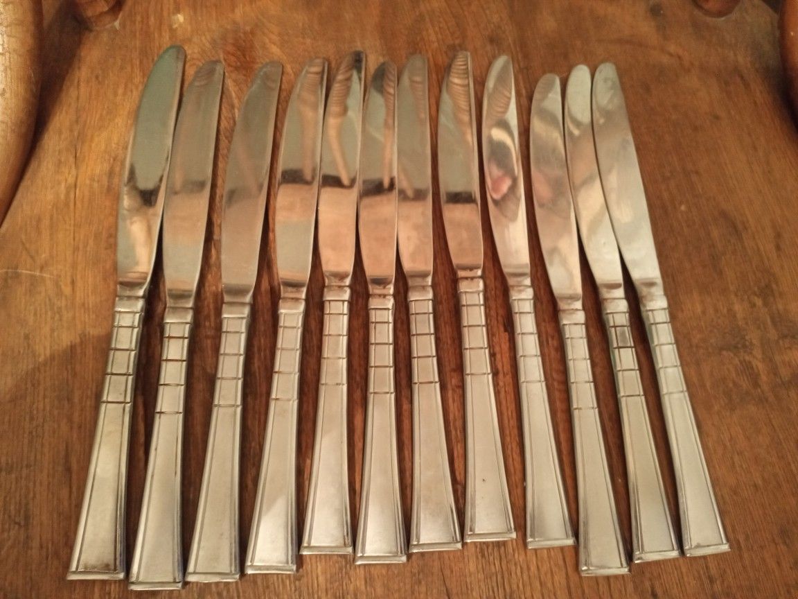 Kitchen Knives. Heavy. Set Of 12 Stainless Steel