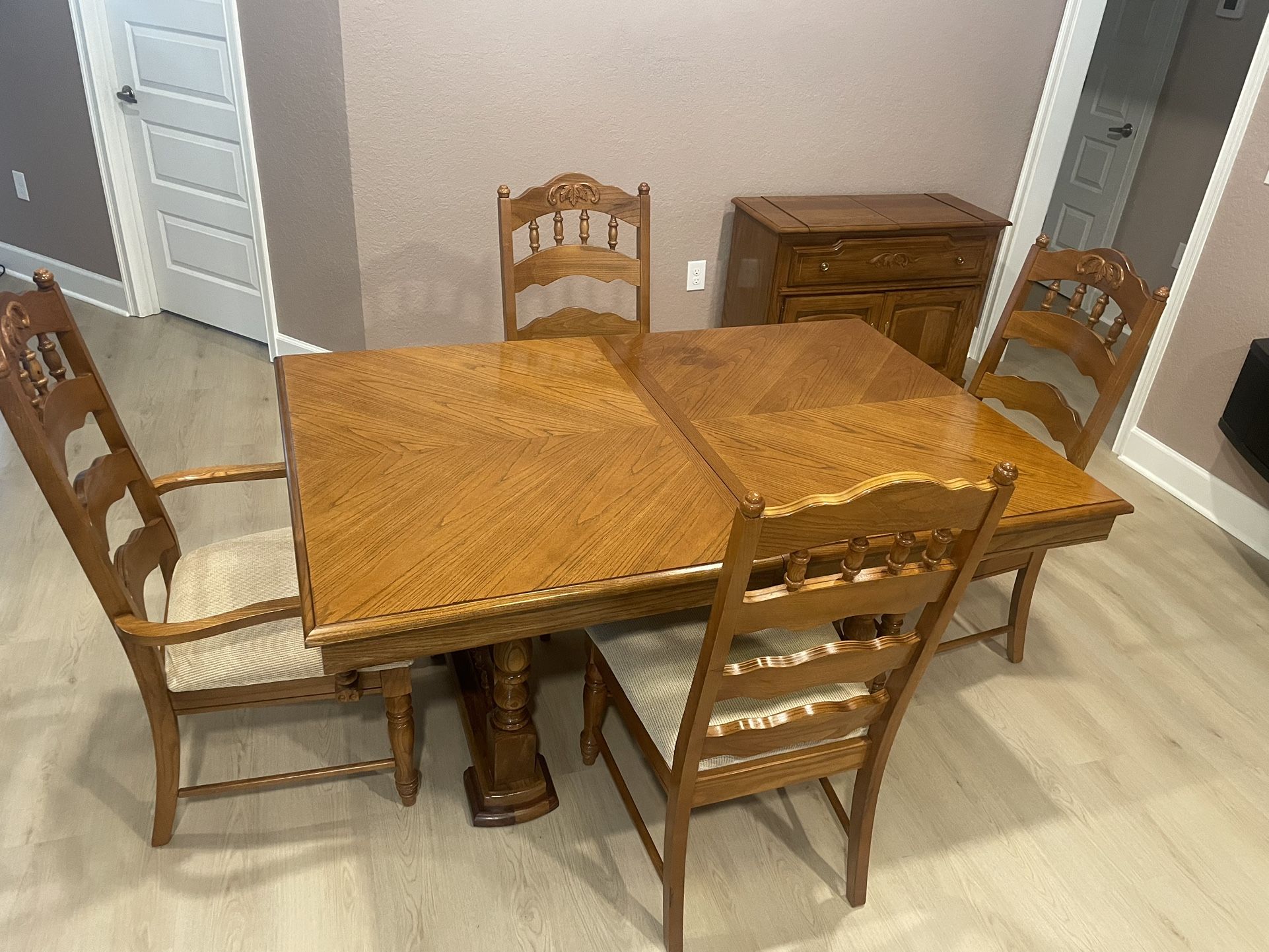 Dining Set