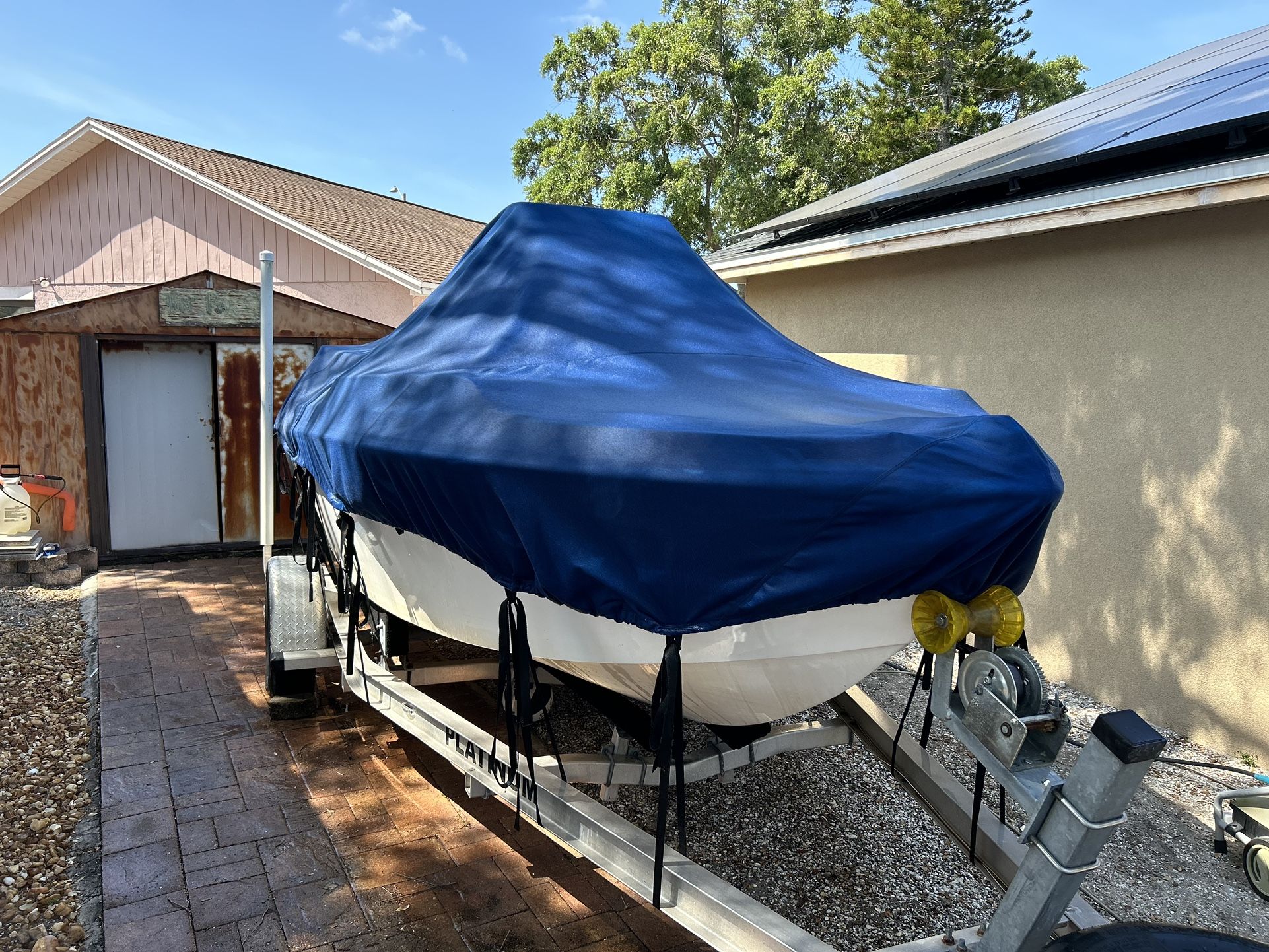 18 Ft Center Console - 2022 Yamaha 115hp -NO START - MECHANIC SPECIAL
