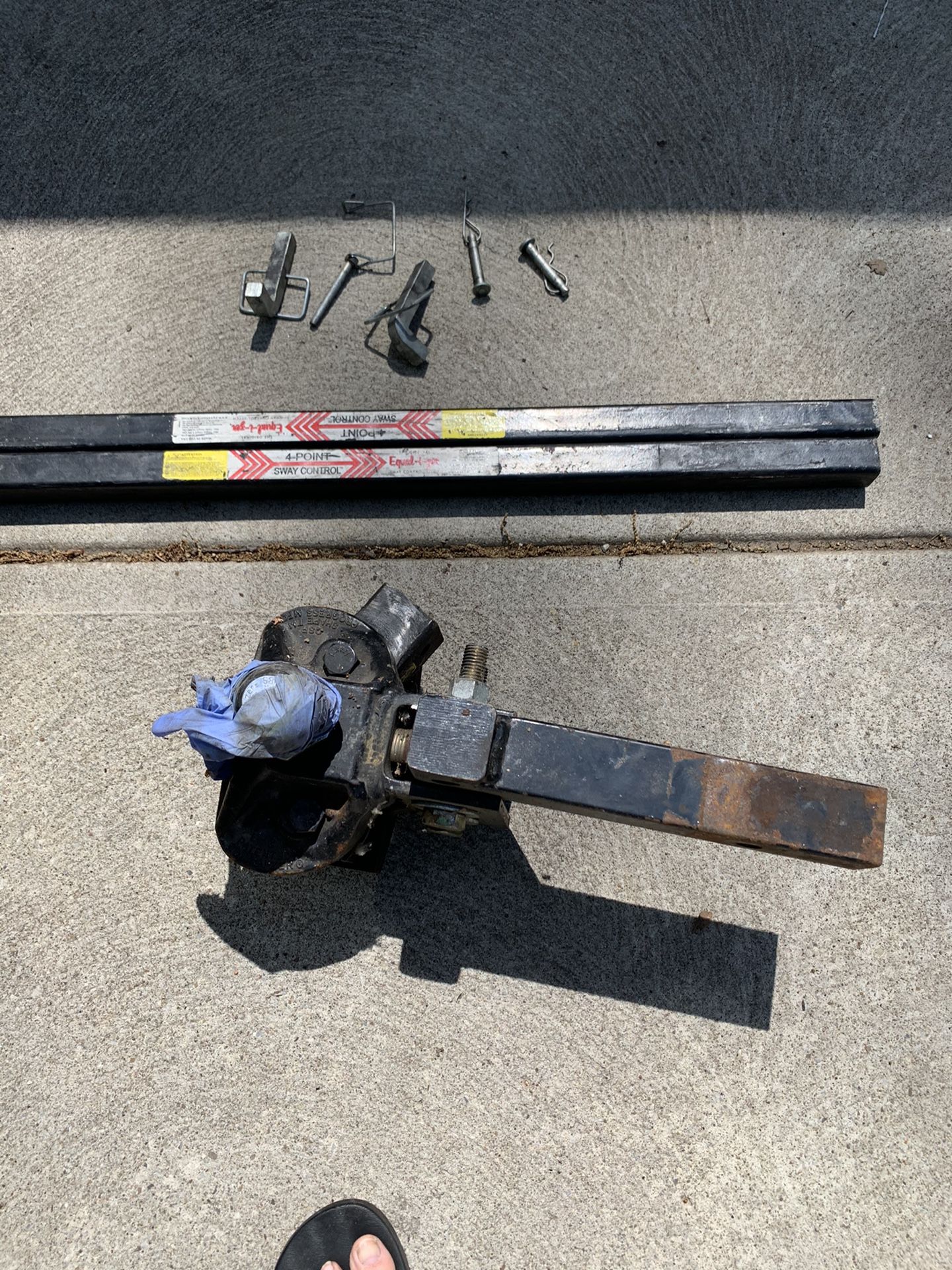 Travel Hitch -with Sway Bars