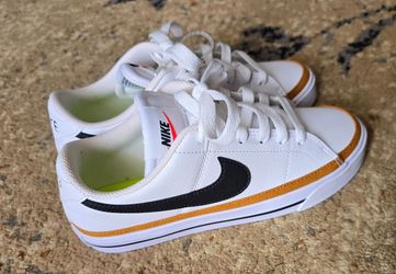Nike Court Legacy  Sneaker - Women's- Size 6