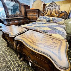 AICO By Michael Amini PALAISE ROYALE  Queen Bedroom Set - TX