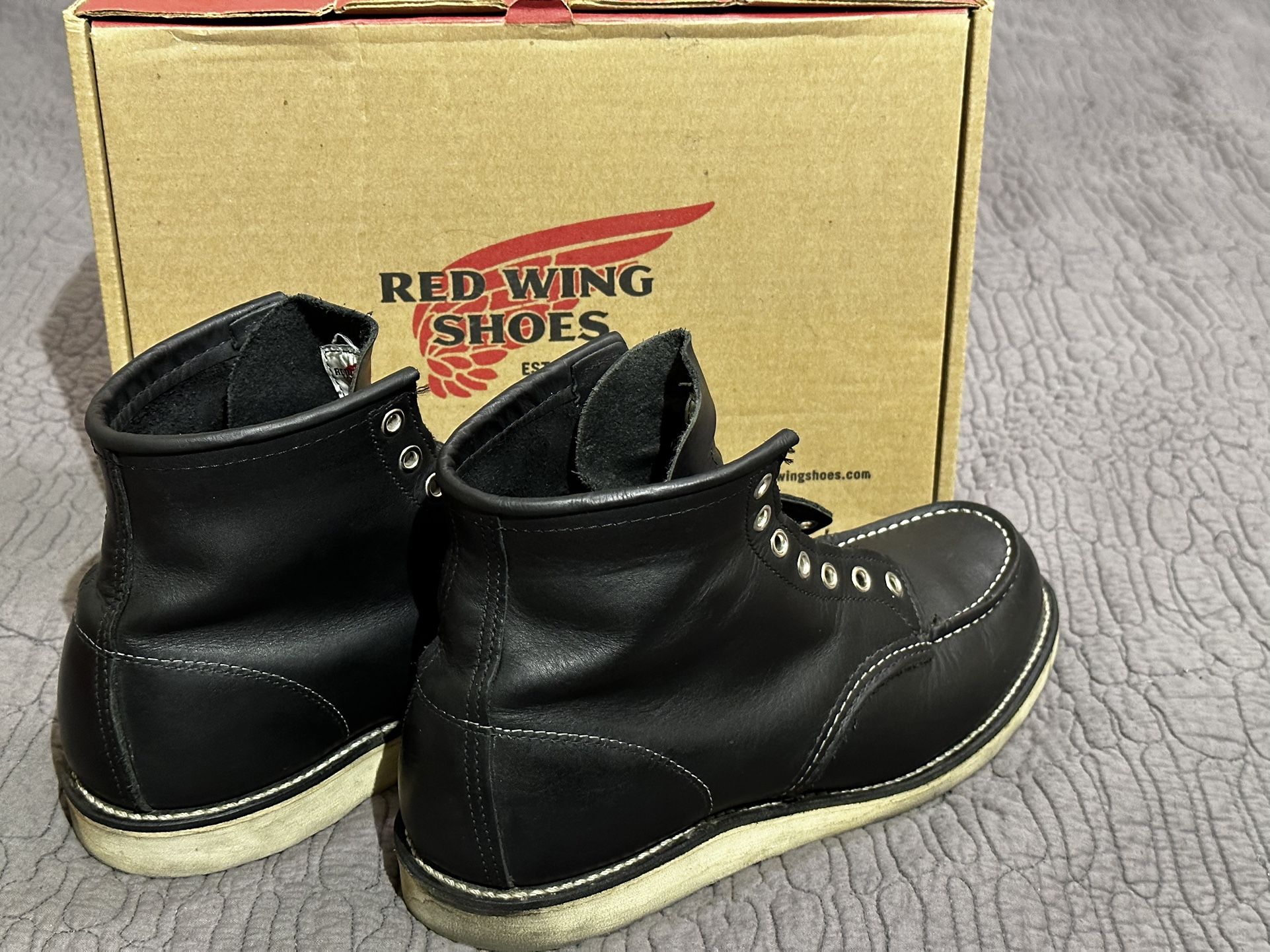 red wing moc toe 9075, size 9.5D Super Clean Black w/ Box