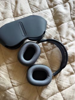 AirPod max headphones