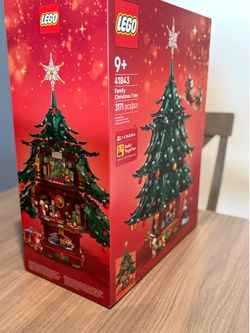 Unopened Lego Christmas tree #41843