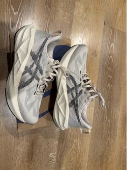 Asics novablast 5