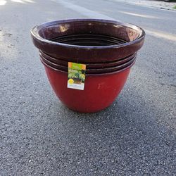 LARGE 2 FT PLANT POT PLASTIC