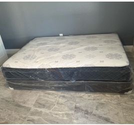 NEW Mattress Queen Size Regular With Box Spring // Offer  🚚