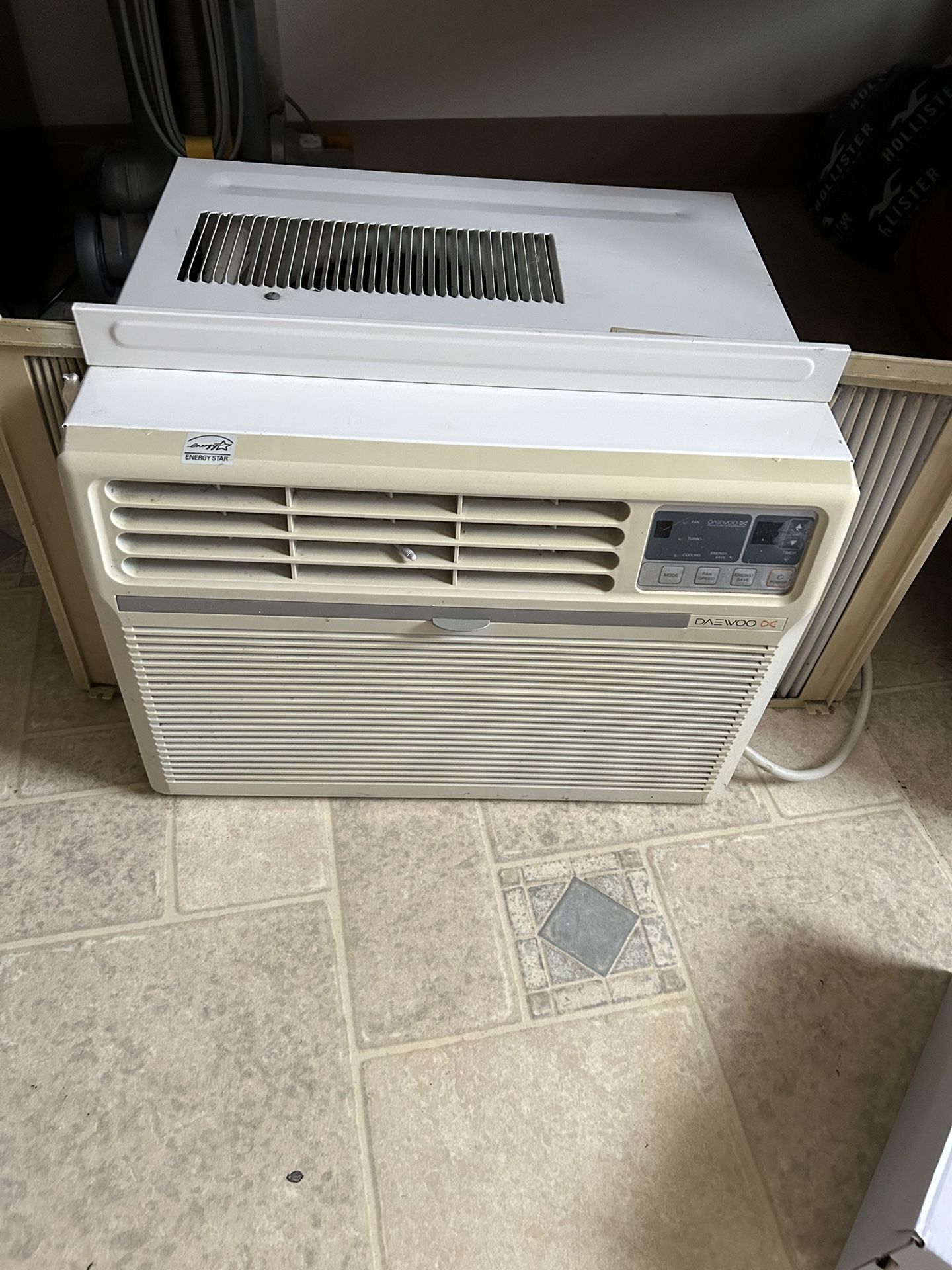 Energy Star A/C Excellent Condition 