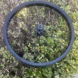 Cult double wall front wheel