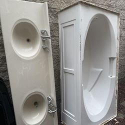 Bath Tub And Dual Vanity Set