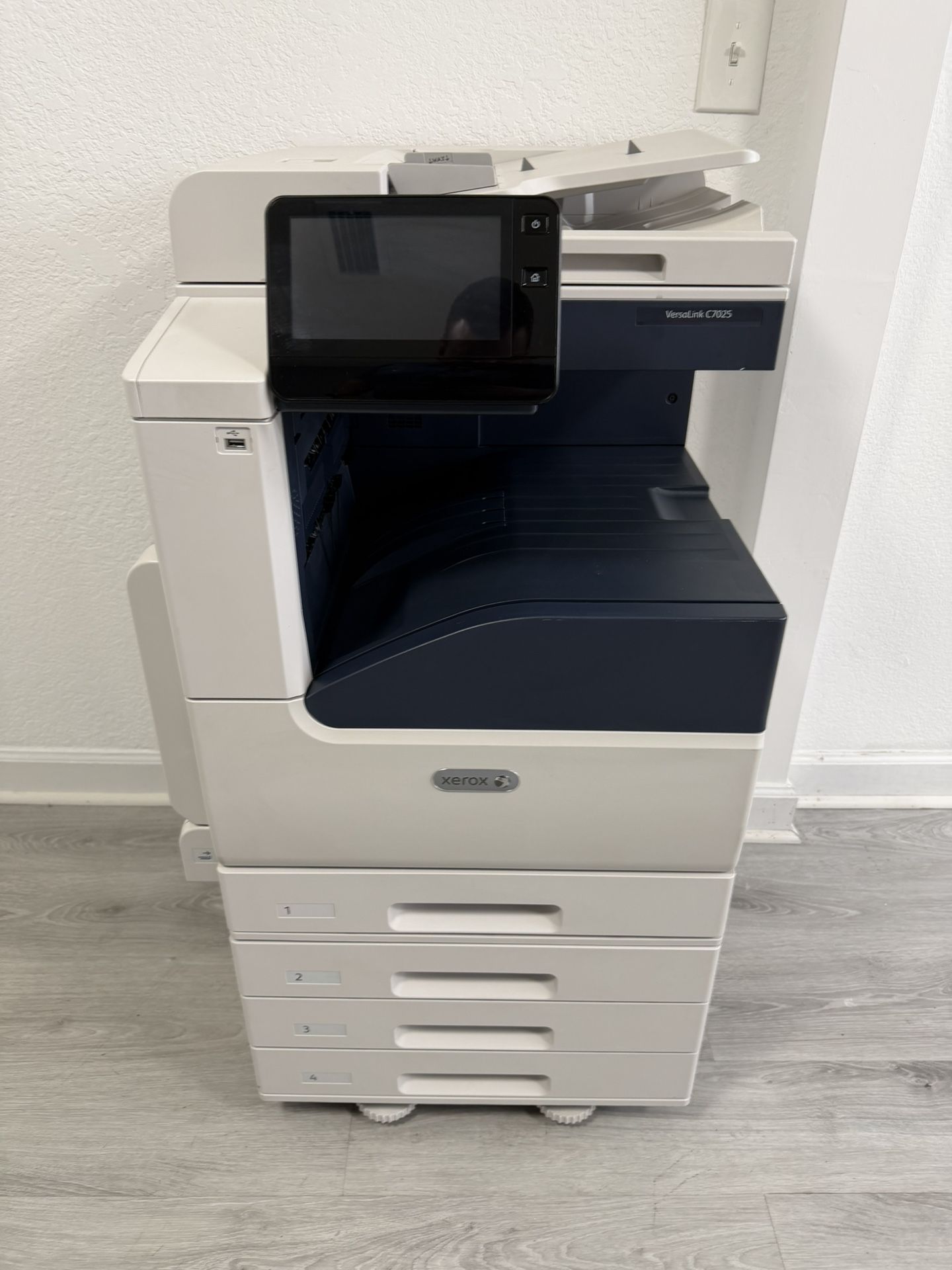 Office Printer Xerox Versalink C7025 Color Copier Machine Laser