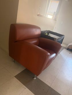 Brown solo couch  2set